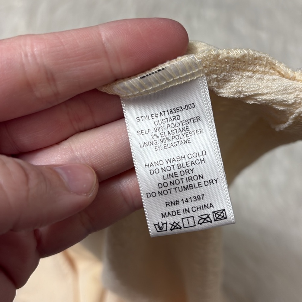 Astr Cream Textured Top - Picture 8 of 11